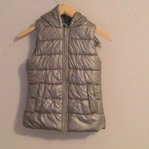 Zella Girl Silver Puffy Vest With Hood